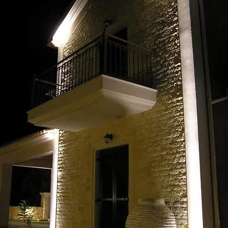 Kefalos Villa *